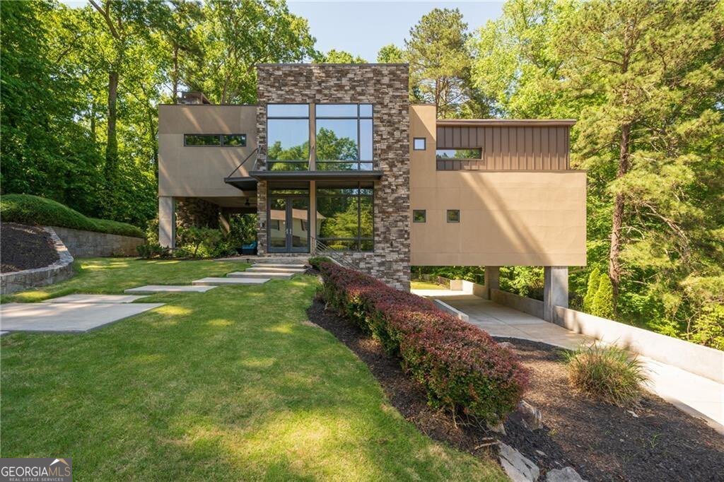 643 Larchmont Circle Atlanta - 1