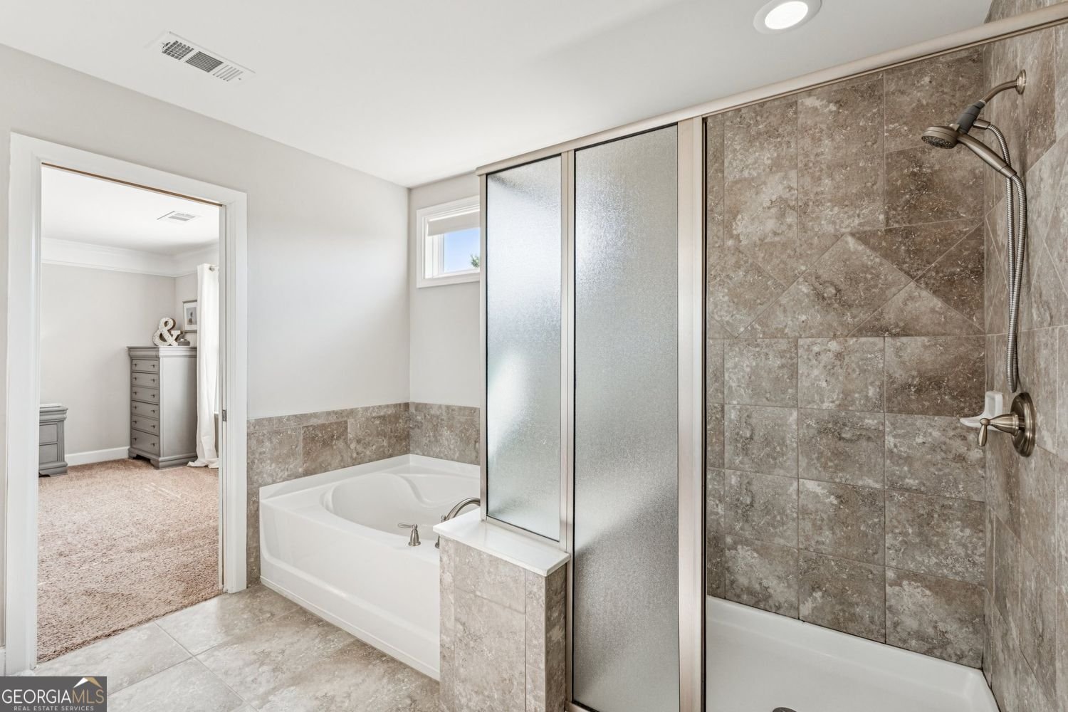 711 Woodbridge Drive Woodstock - 29