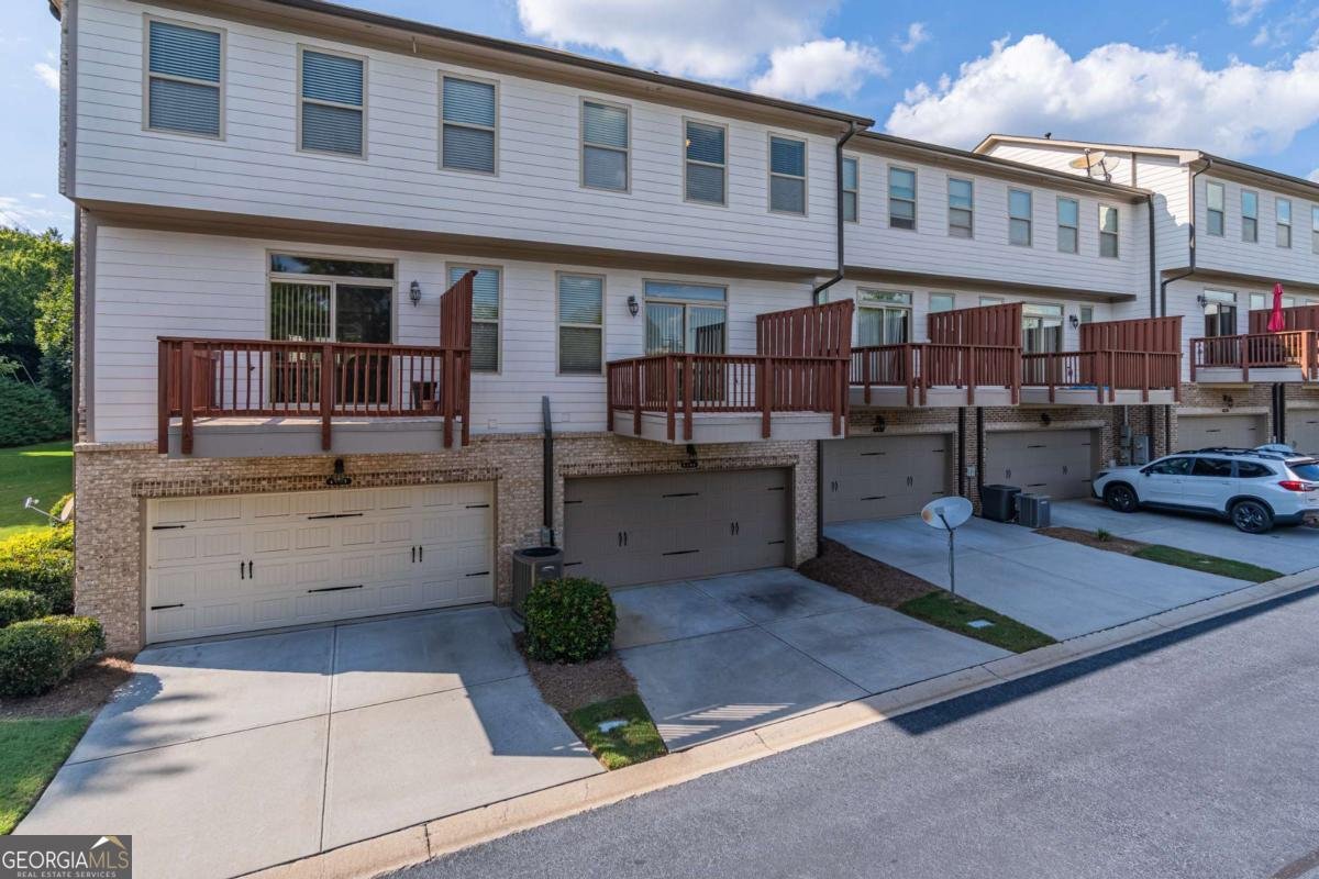 4305 Tacoma Trace Suwanee - 32