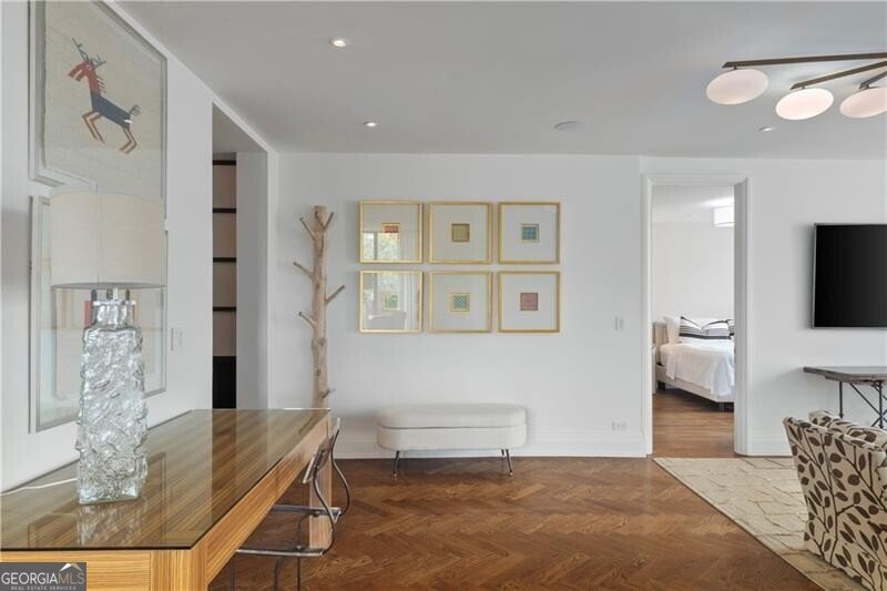 2575 Peachtree Road Atlanta - 12