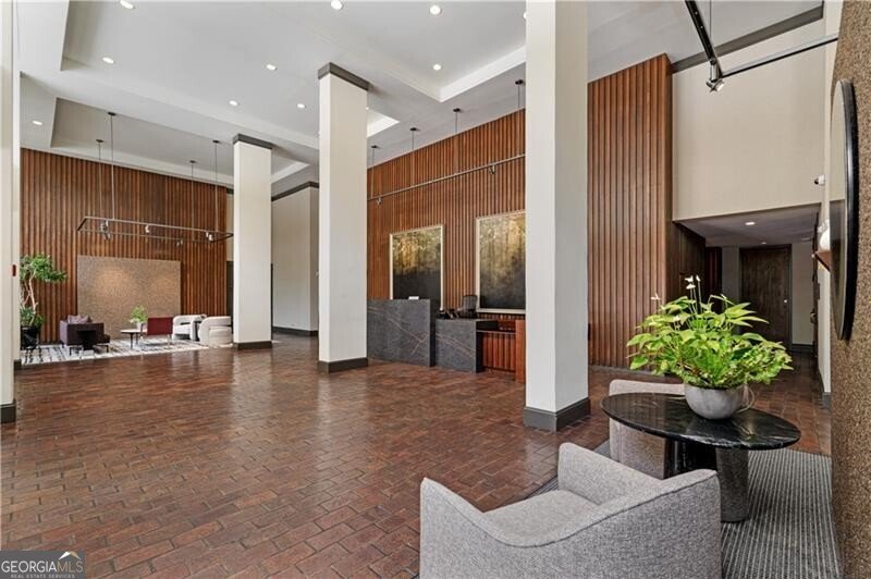 2575 Peachtree Road Atlanta - 35