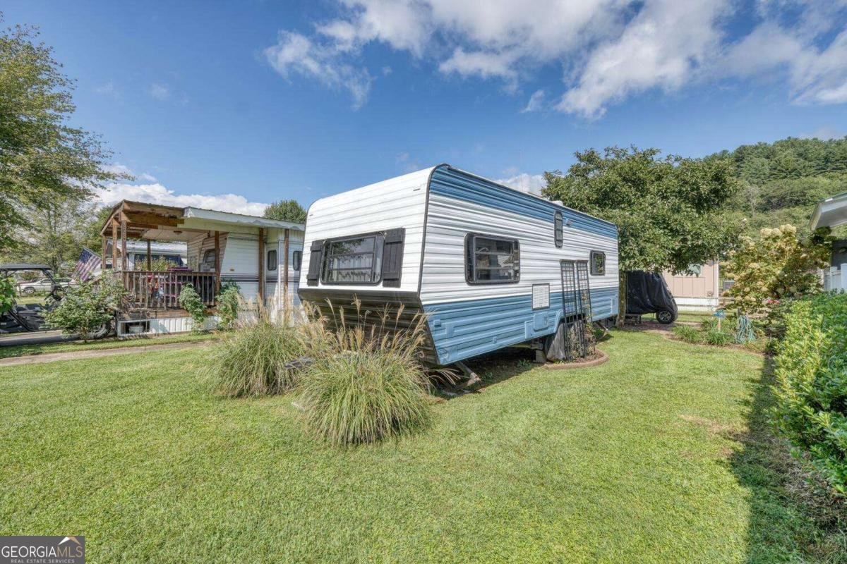 4353 Riverbank Run Hiawassee - 29