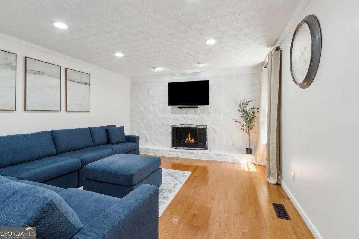 2301 Piedmont Forest Drive Marietta - 19