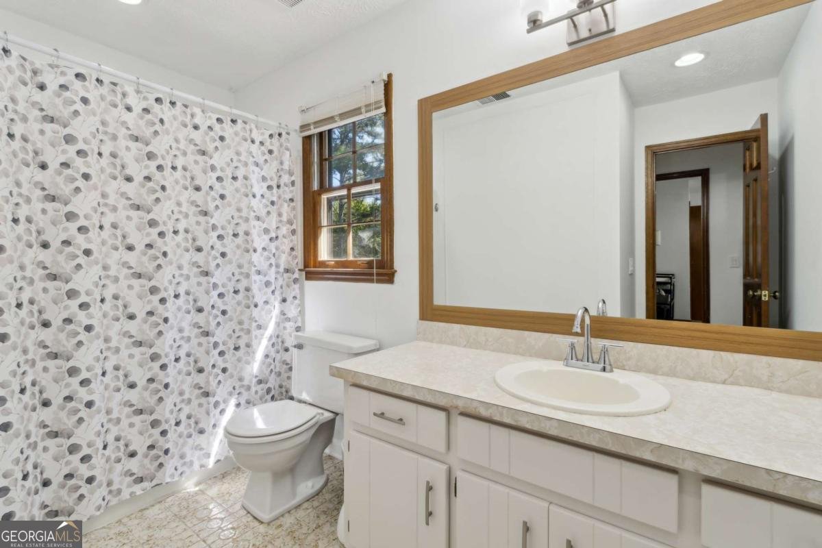 2301 Piedmont Forest Drive Marietta - 34