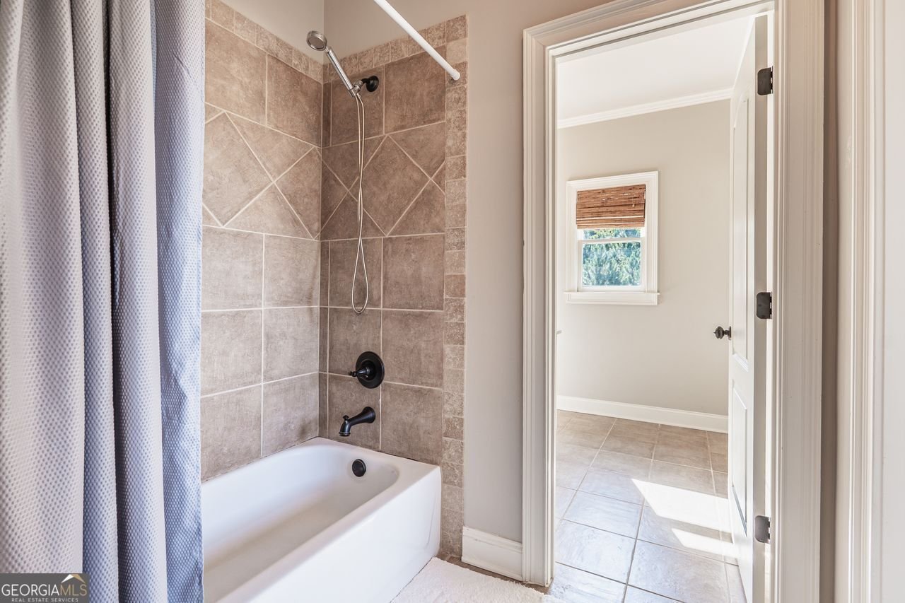 5566 AVIEMORE Suwanee - 15