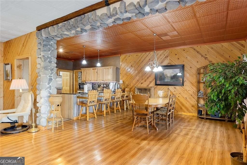 9735 Emery Drive Gainesville - 33