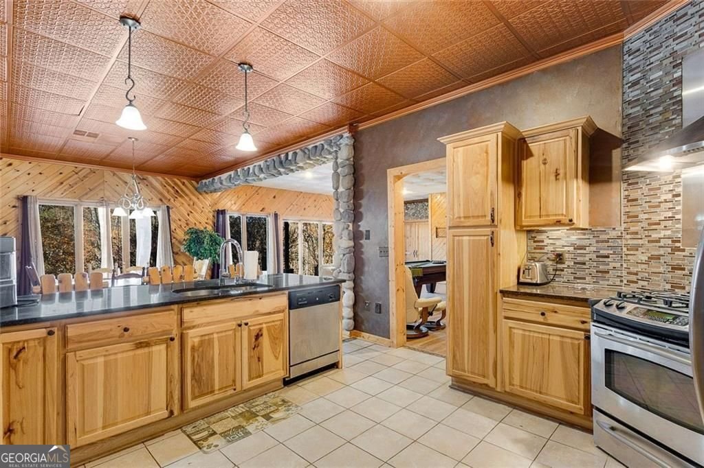 9735 Emery Drive Gainesville - 35