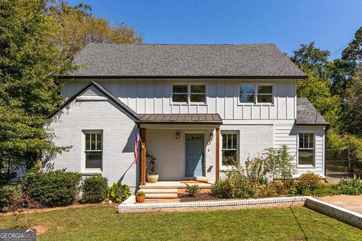 1646 May Avenue Atlanta - 2