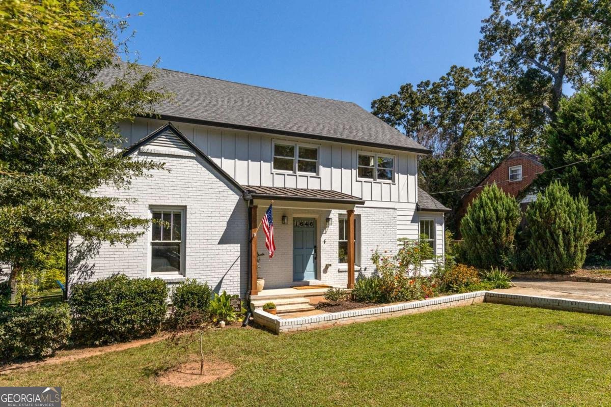 1646 May Avenue Atlanta - 3