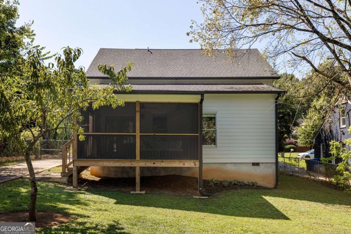 1646 May Avenue Atlanta - 43
