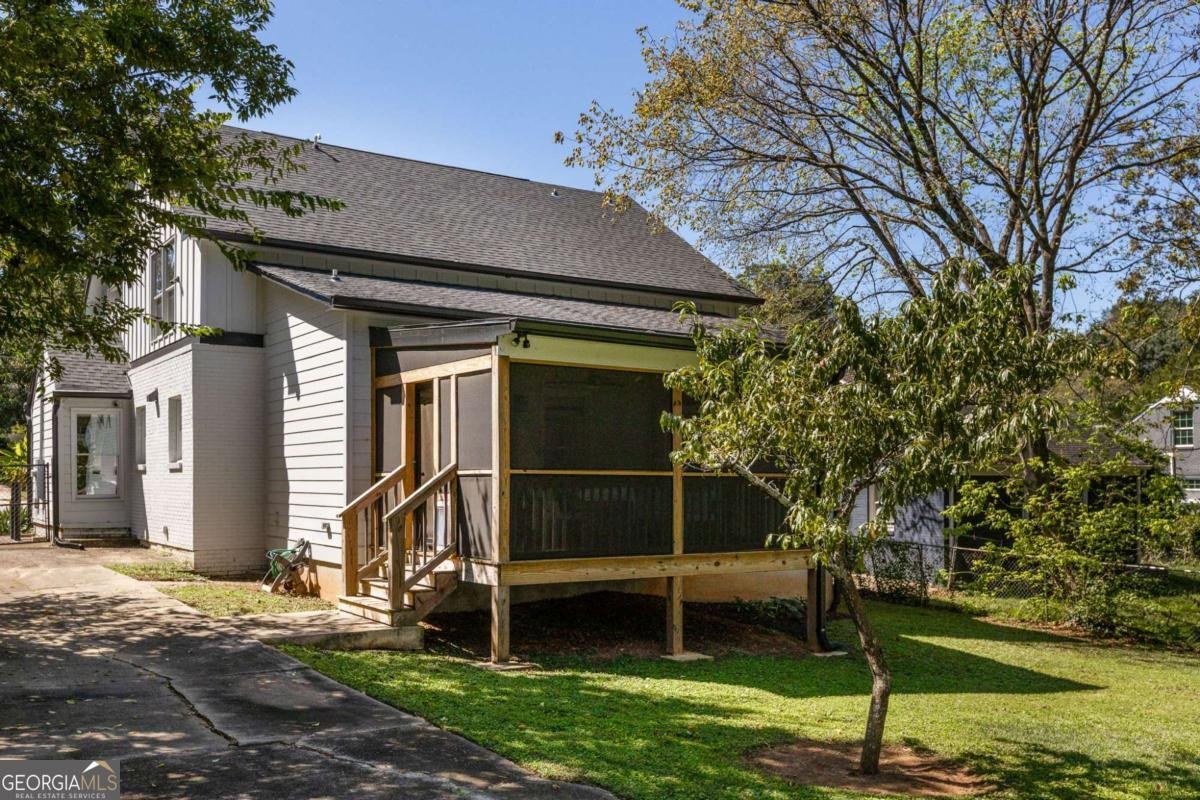 1646 May Avenue Atlanta - 45