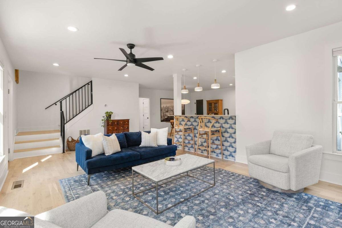 1646 May Avenue Atlanta - 8