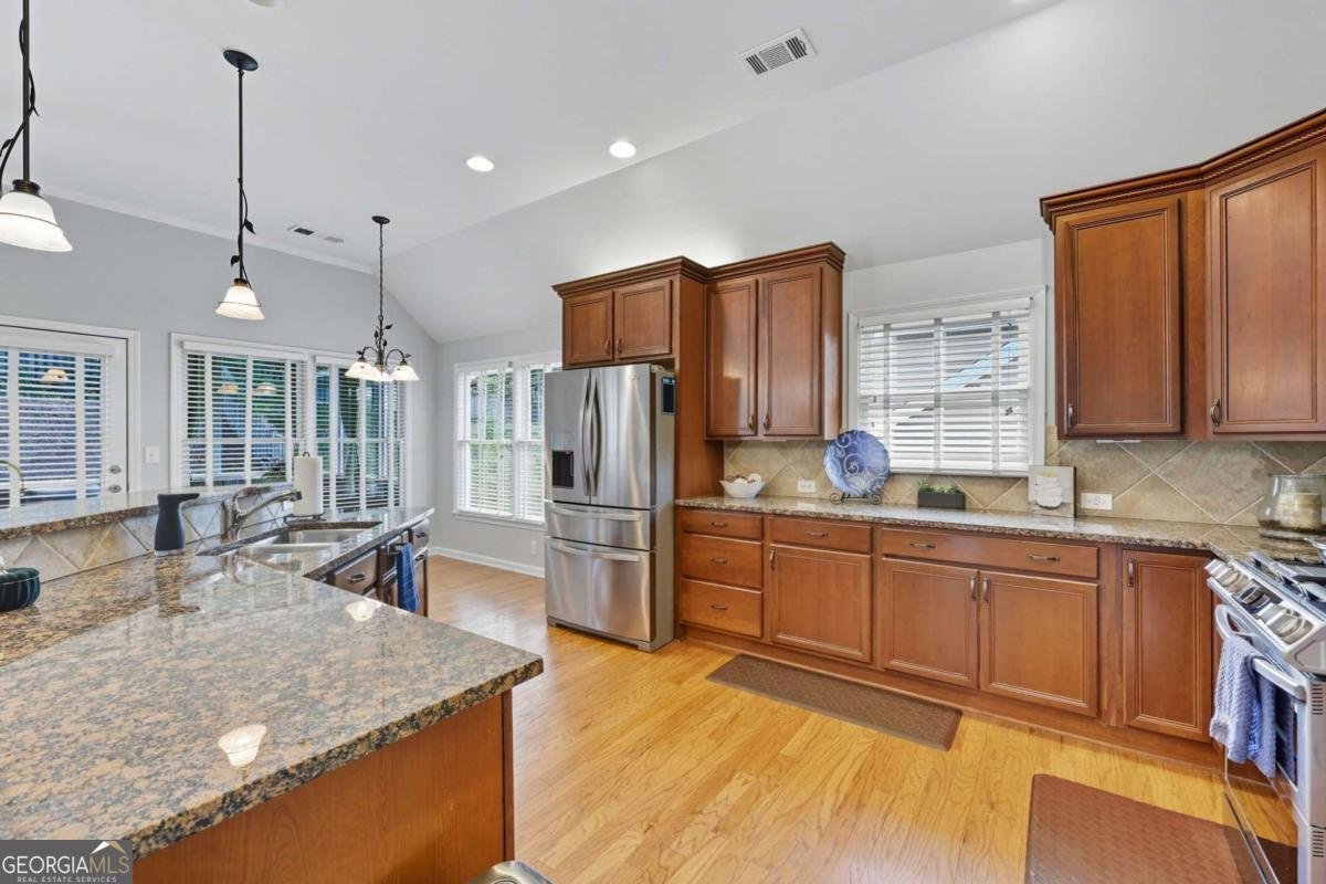 7507 Brookstone Circle Flowery Branch - 36