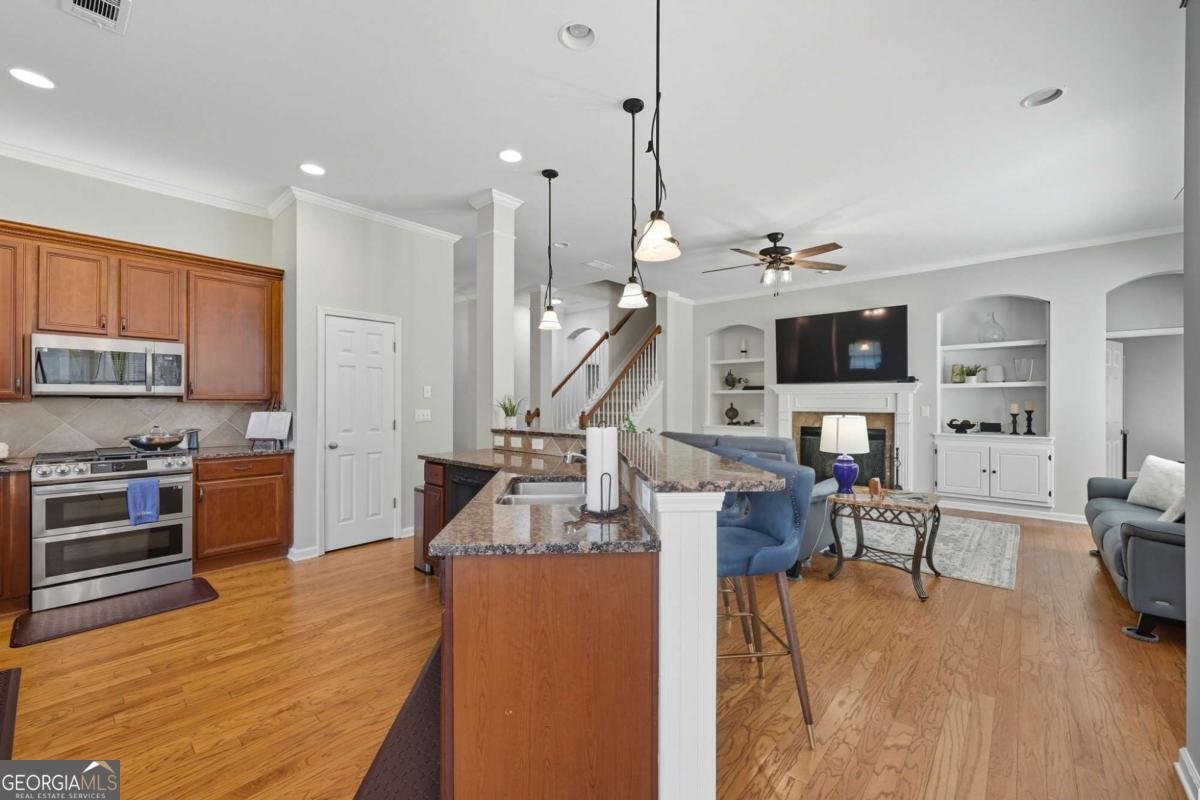 7507 Brookstone Circle Flowery Branch - 38