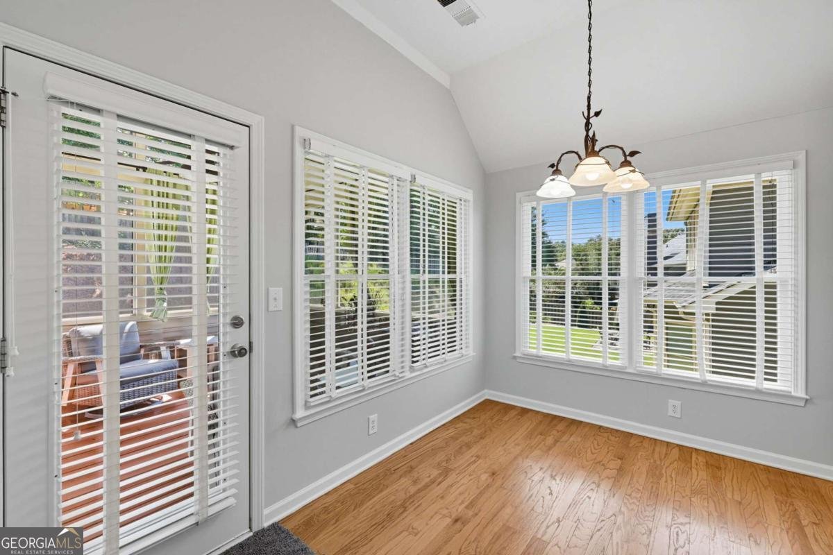7507 Brookstone Circle Flowery Branch - 40