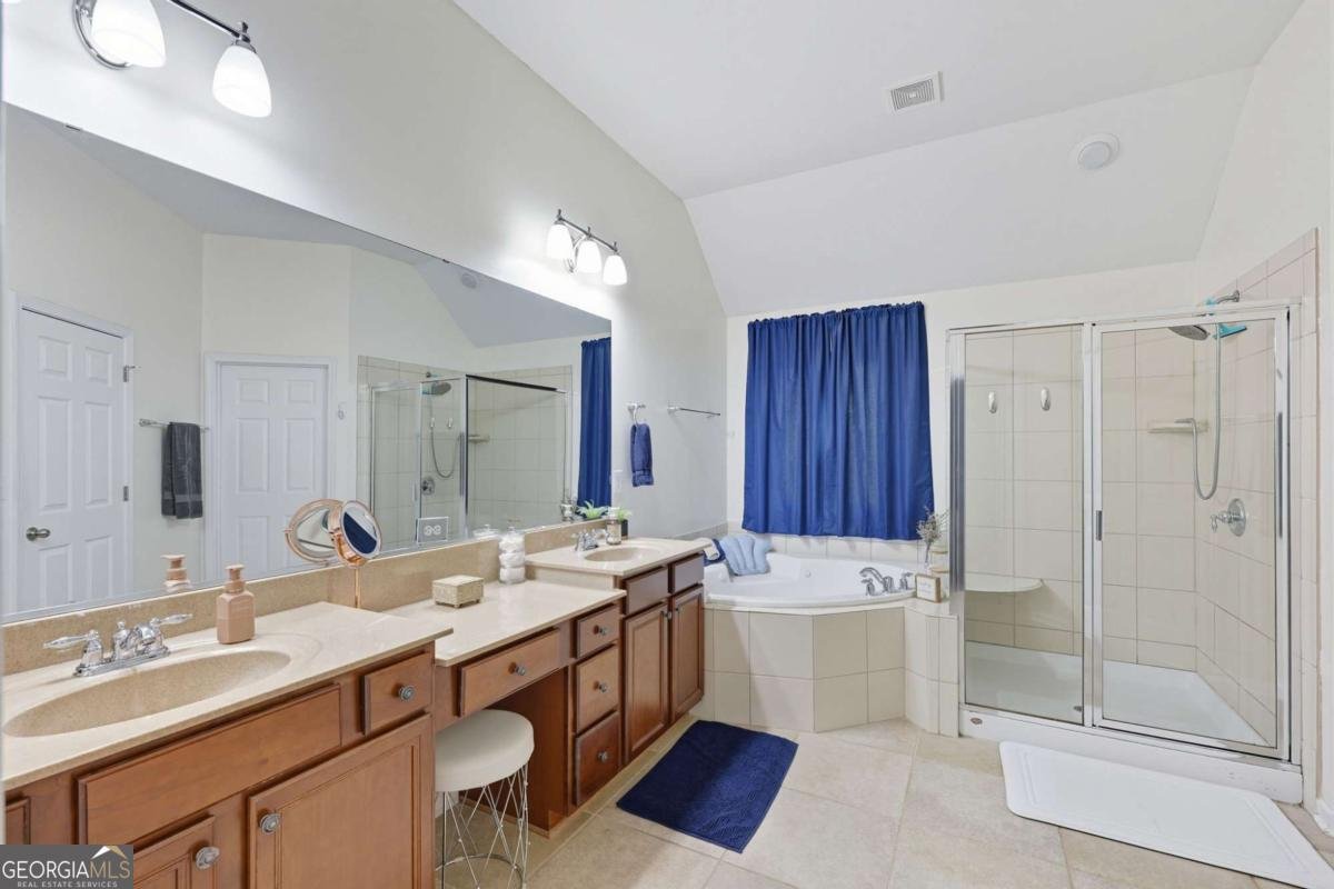 7507 Brookstone Circle Flowery Branch - 44