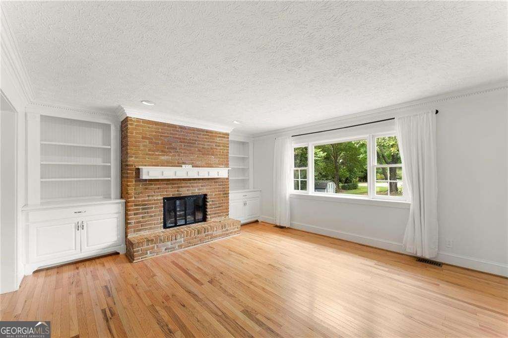 965 Lake Charles Drive Roswell - 8