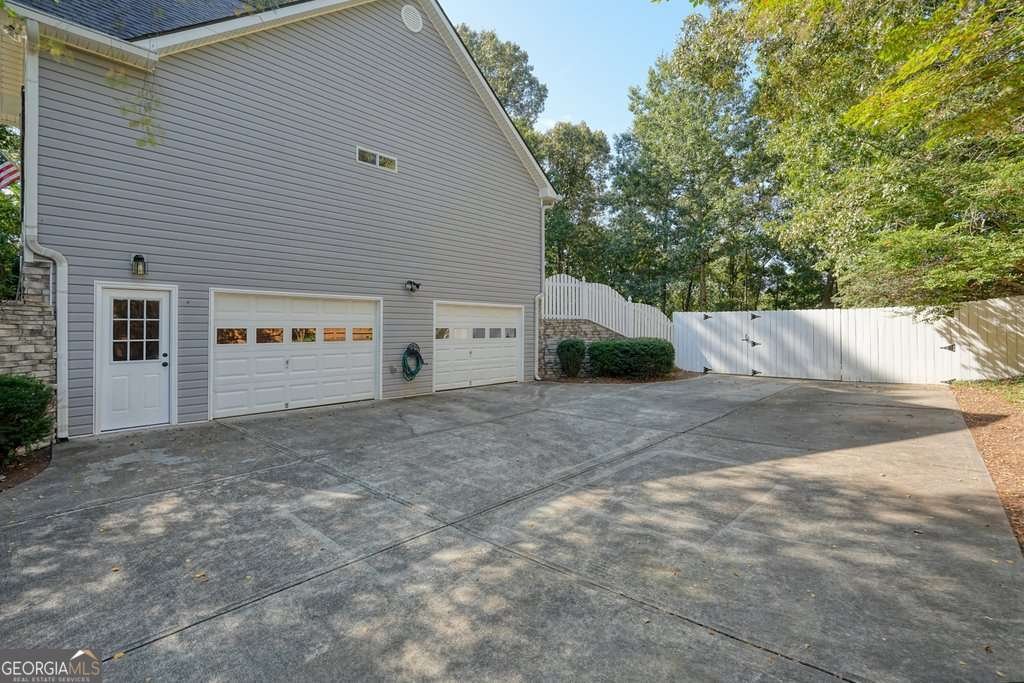 1124 Fieldstone Drive Canton - 50