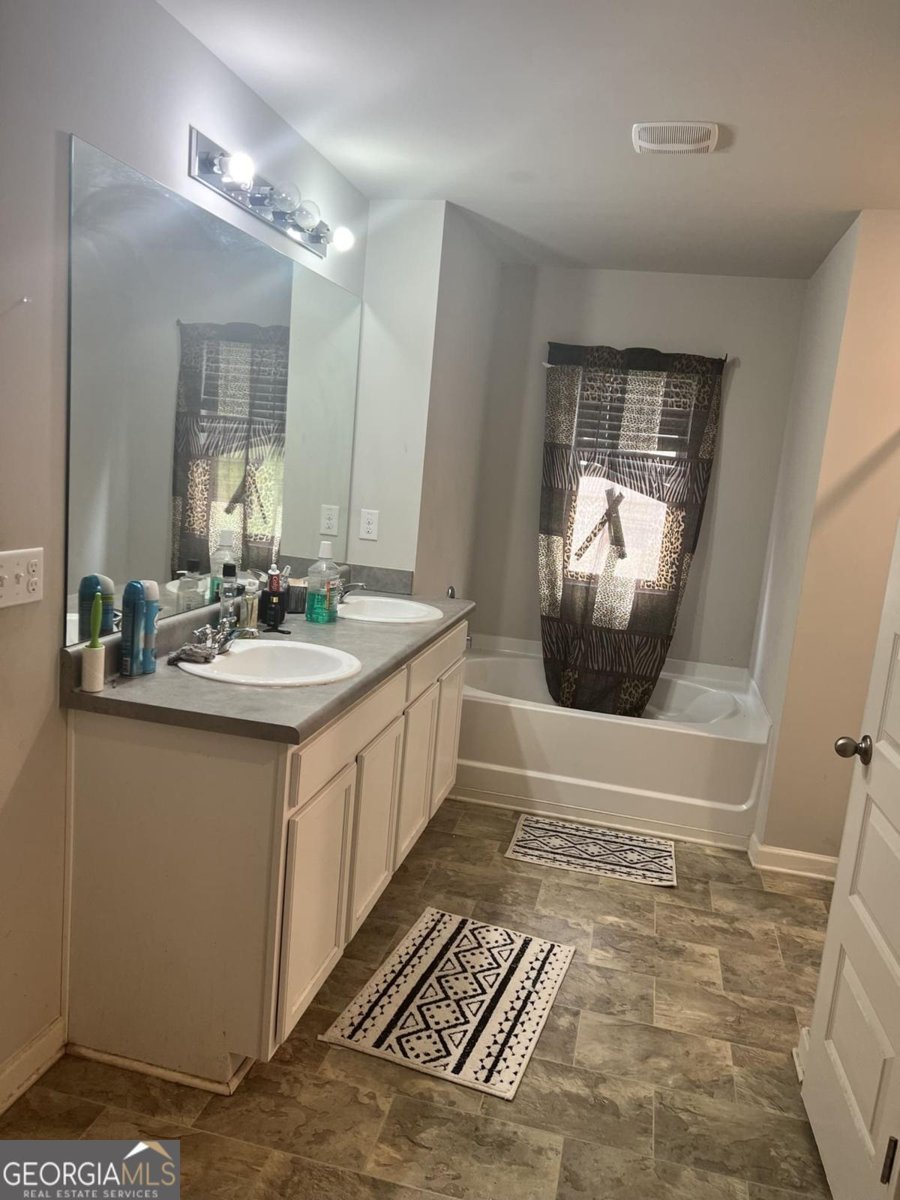 9470 Bandywood Drive Covington - 4