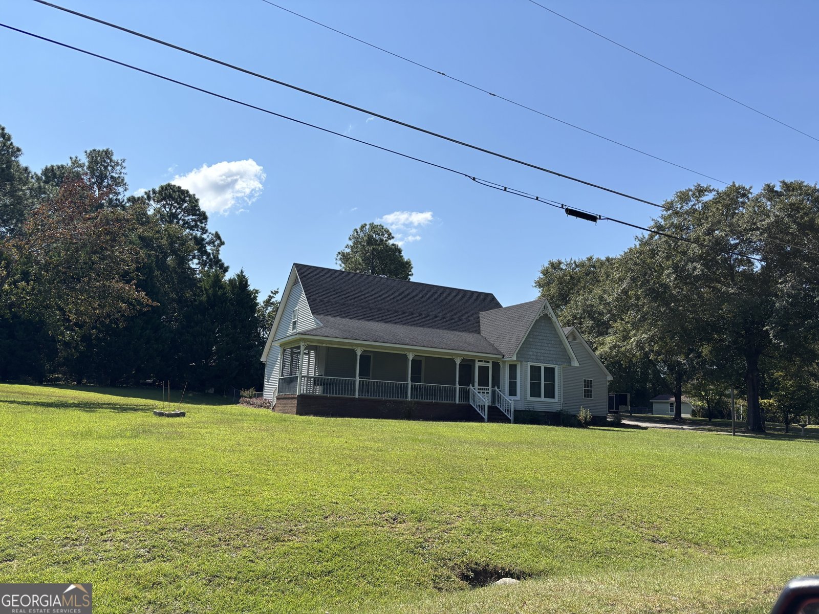 119 Moll Drive Cochran - main photo