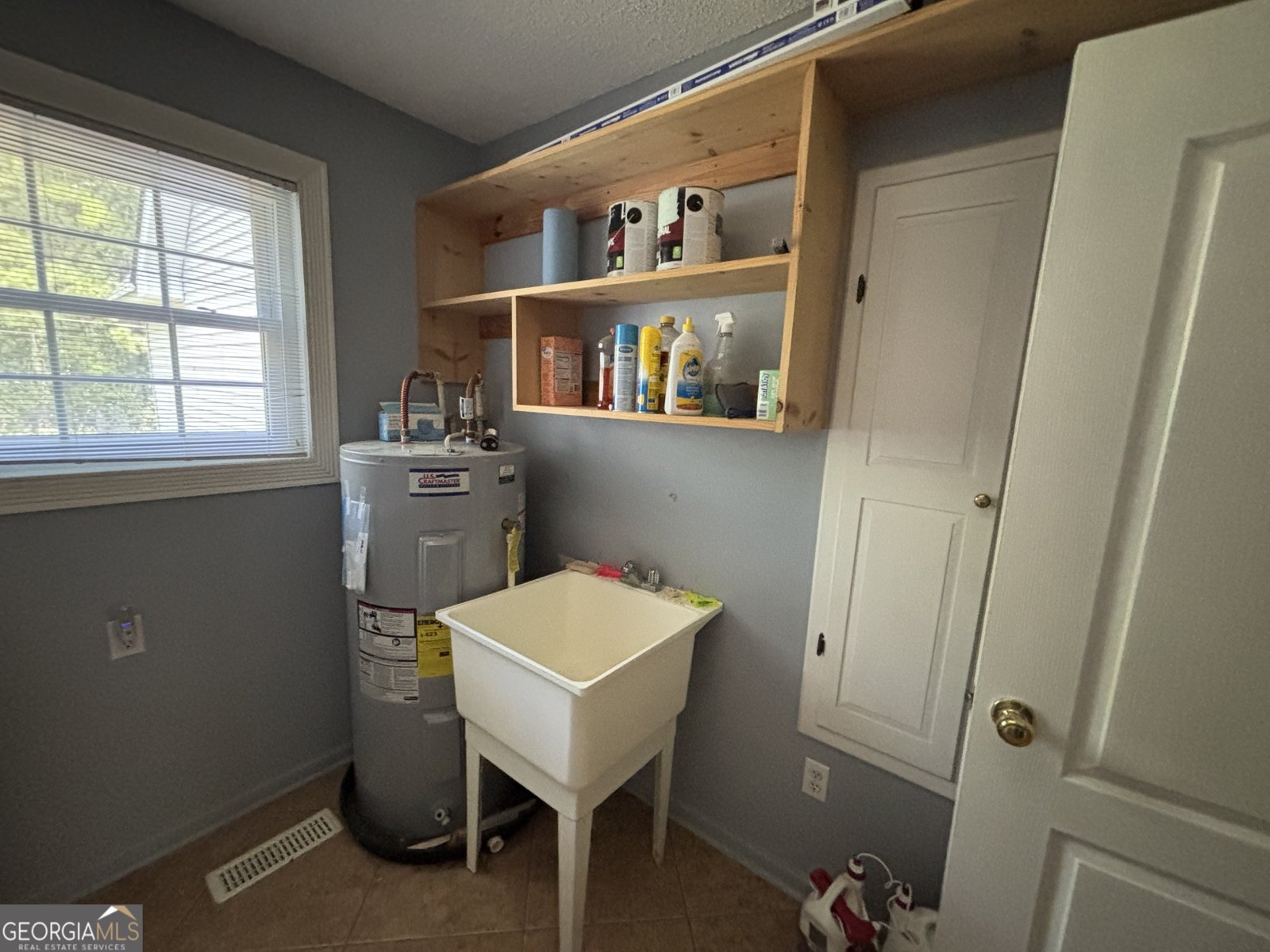 119 Moll Drive Cochran - 55