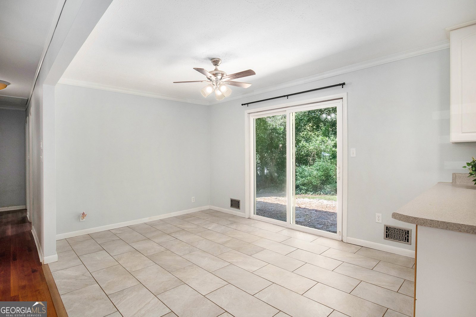 4917 Velva Way Lilburn - 8
