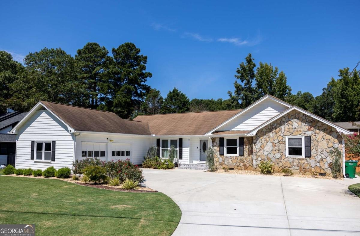 6133 Rolling Way Norcross - 1