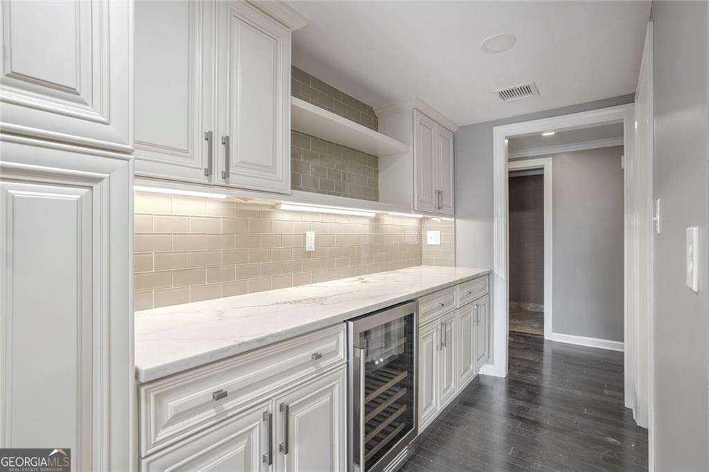 2769 Peachtree Road Atlanta - 11