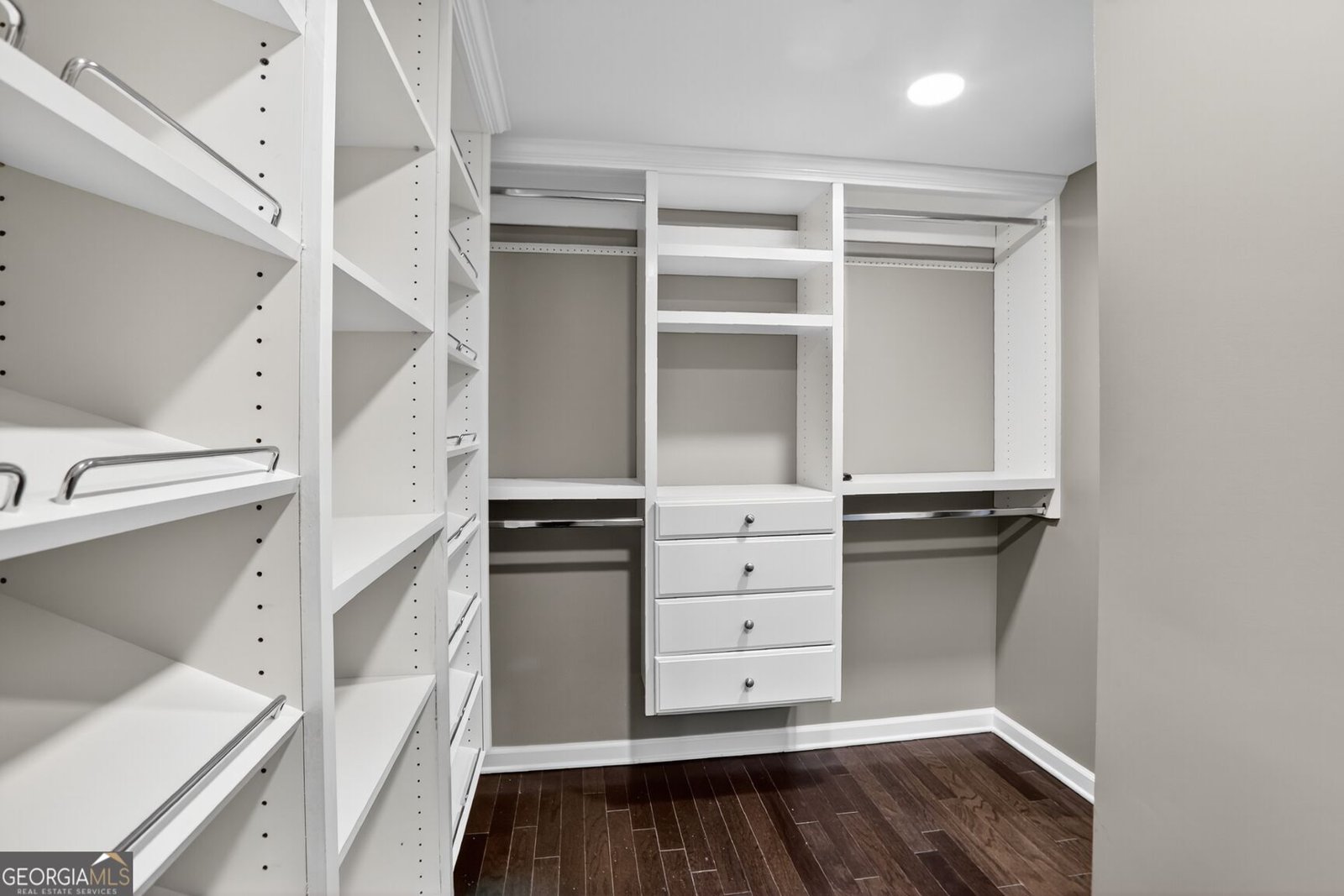 2769 Peachtree Road Atlanta - 28
