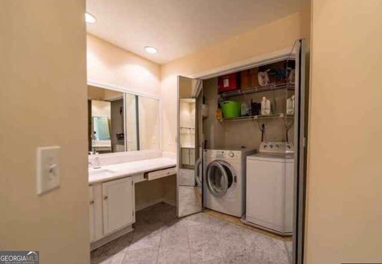 212 Abingdon Way Sandy Springs - 16