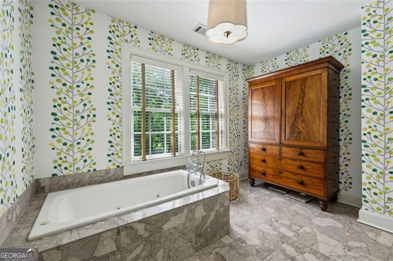 3086 Pine Valley Road Atlanta - 23