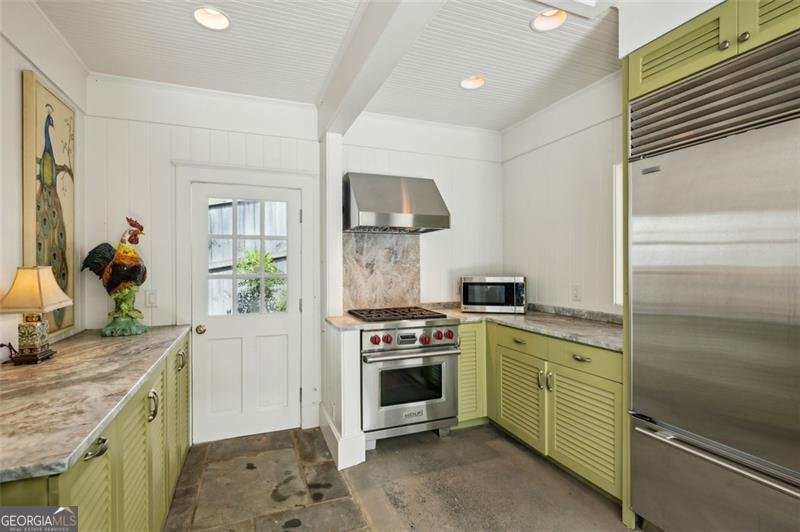 3086 Pine Valley Road Atlanta - 35