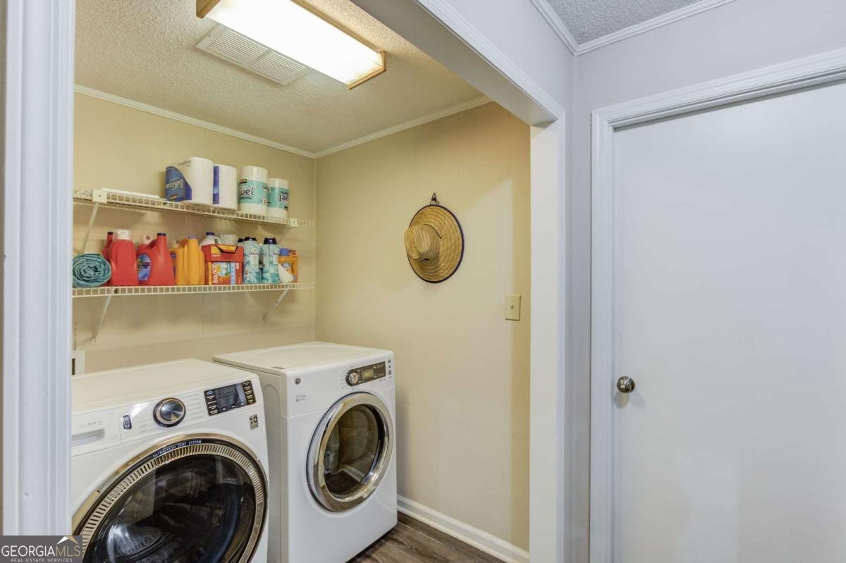 3574 Thompson Bend Gainesville - 28