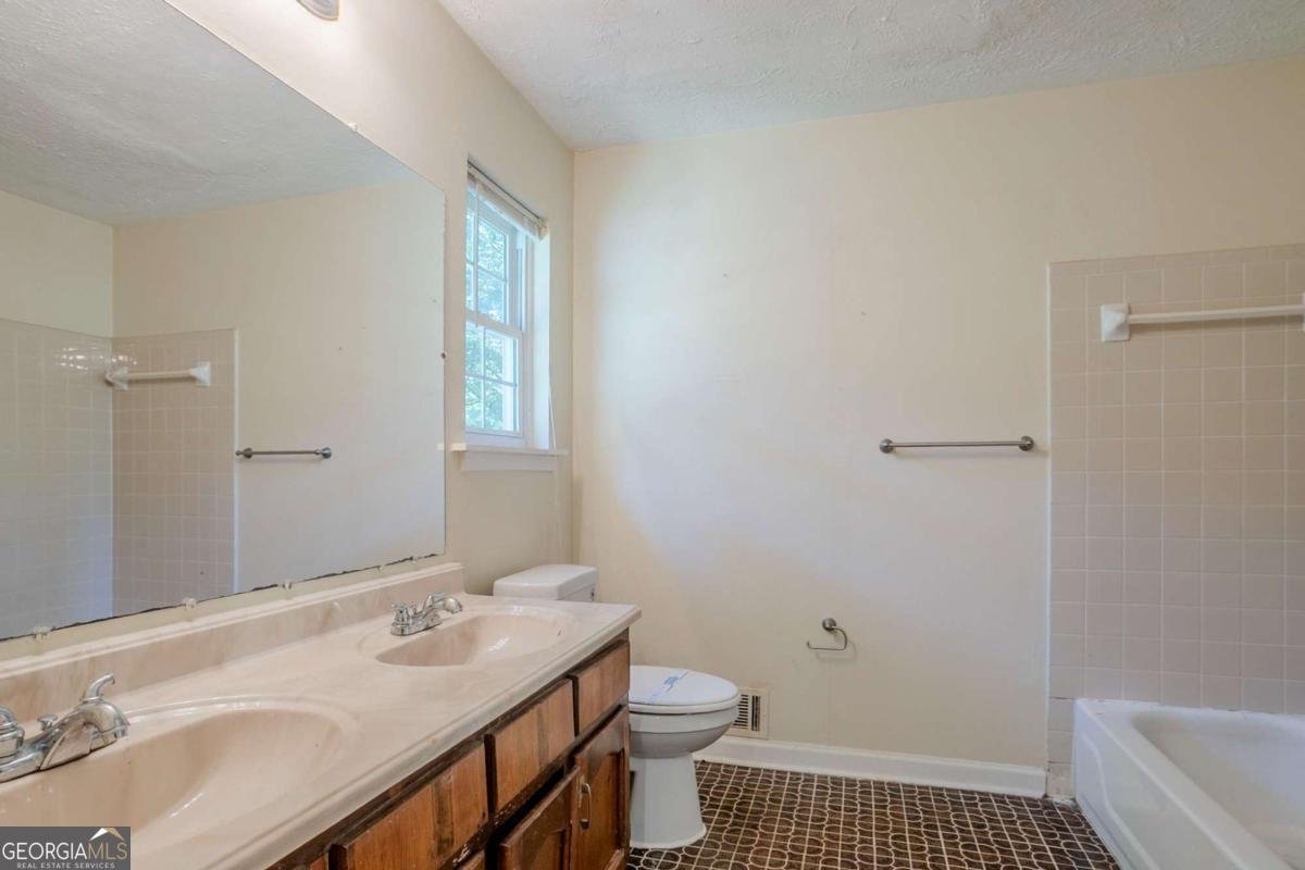 9894 Riverwood Court Douglasville - 19