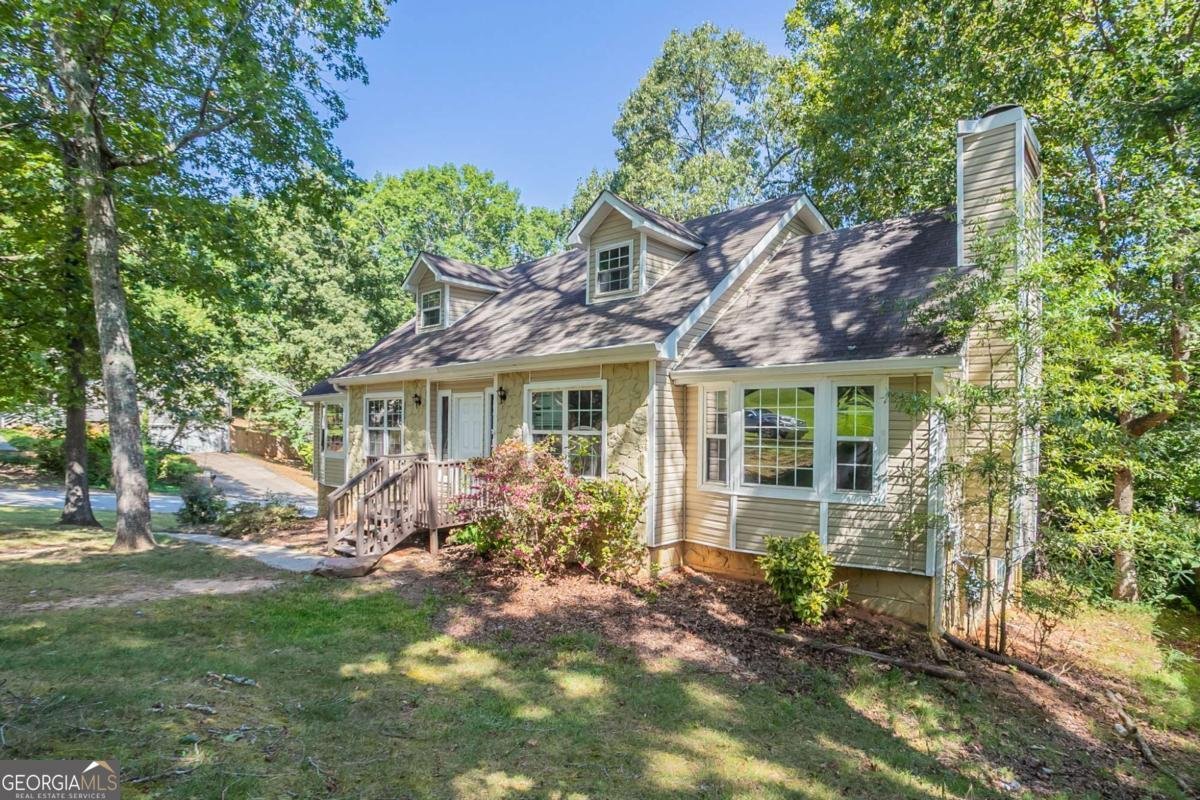 9894 Riverwood Court Douglasville - 2
