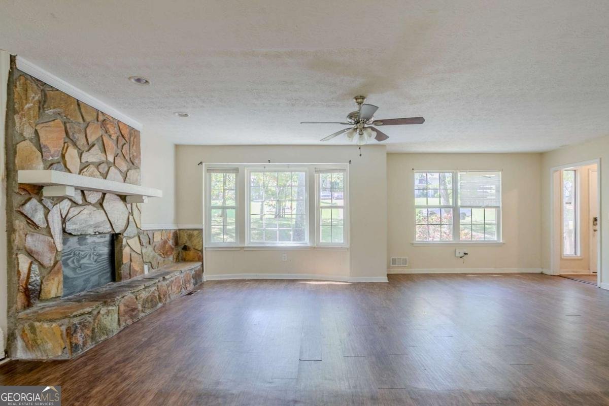 9894 Riverwood Court Douglasville - 5