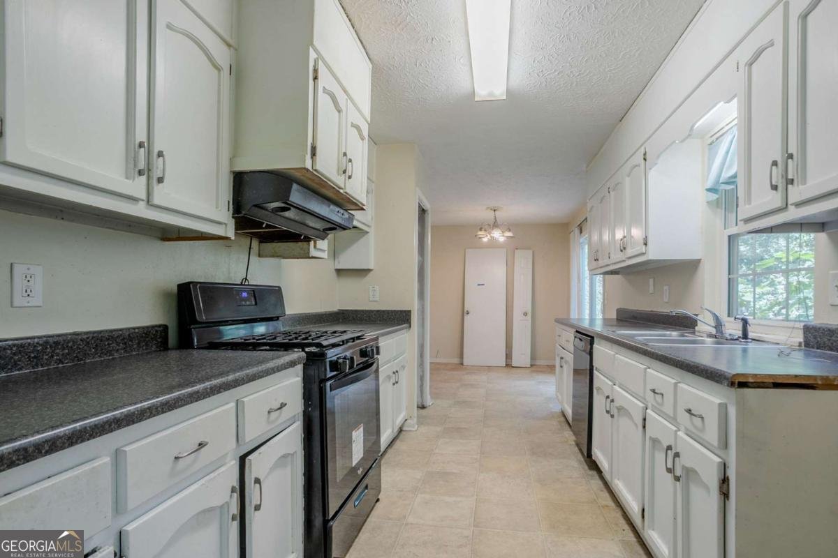 9894 Riverwood Court Douglasville - 8