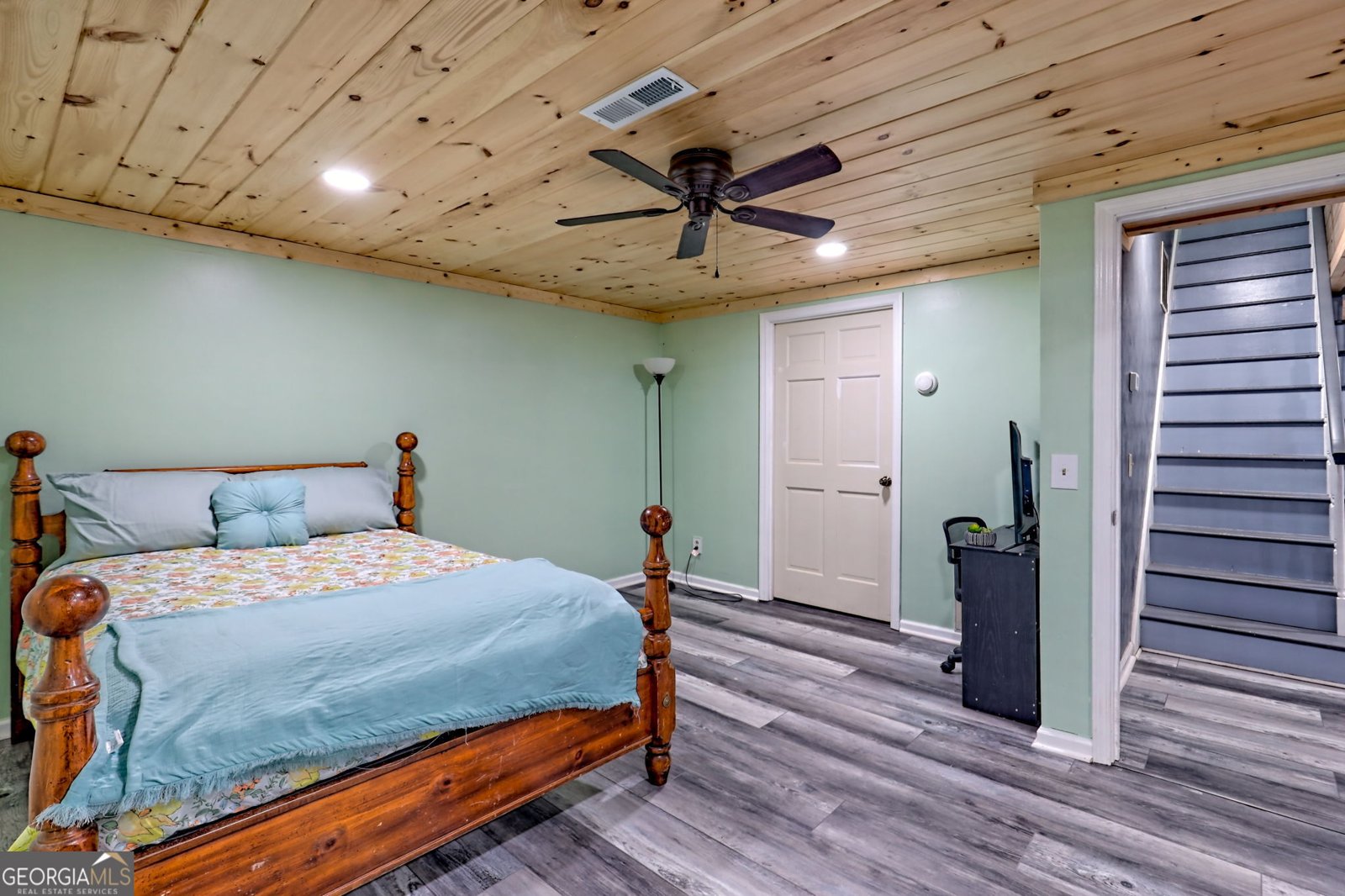 108 Dodge Lane Lakemont - 55