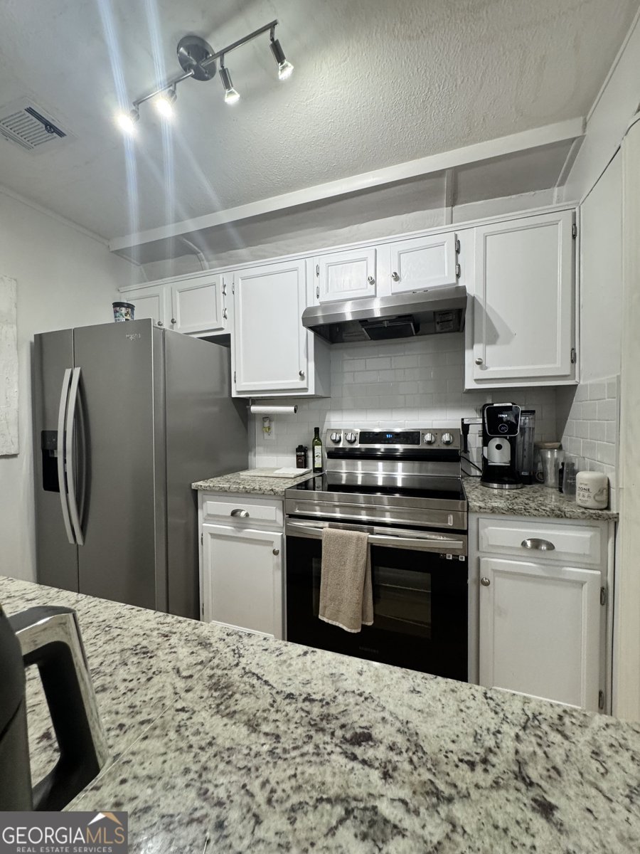 24311 Plantation Drive Atlanta - 15