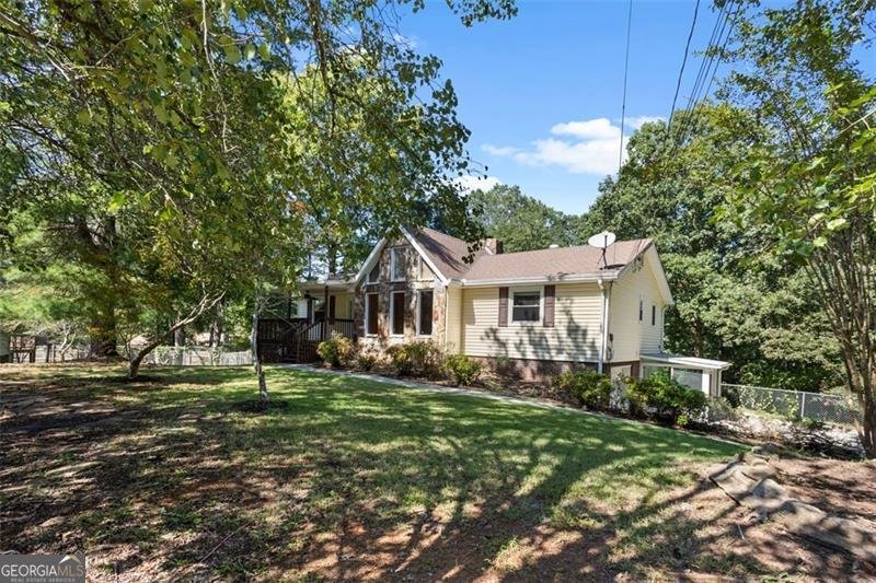 405 Waterfront Woodstock - 1