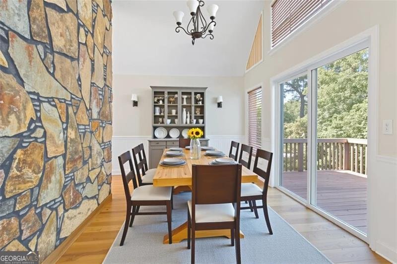 405 Waterfront Woodstock - 13