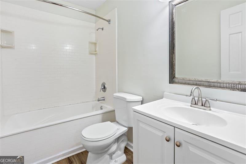 405 Waterfront Woodstock - 20