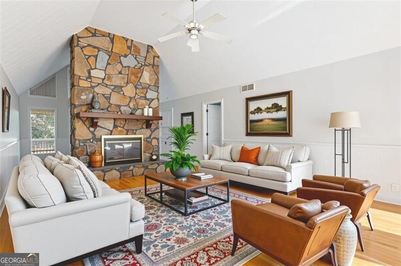 405 Waterfront Woodstock - 8