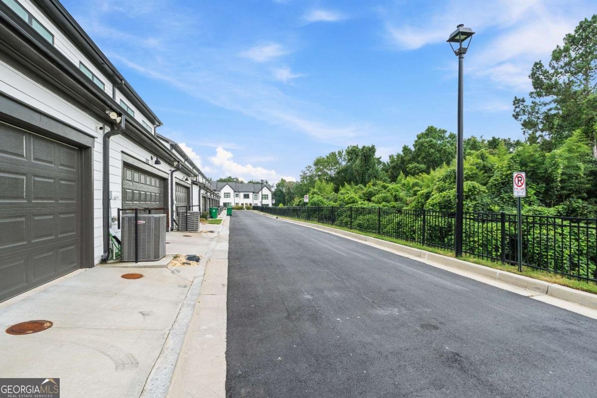 2410 Lakeshore Lane Atlanta - 23