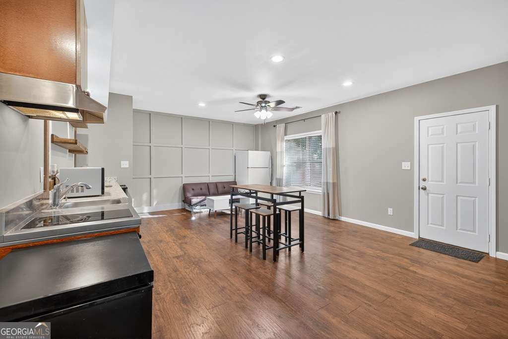 1766 Stoney Chase Drive Lawrenceville - 33