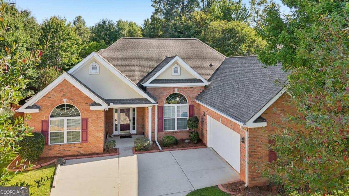 8004 Larksview Drive Fairburn - 2