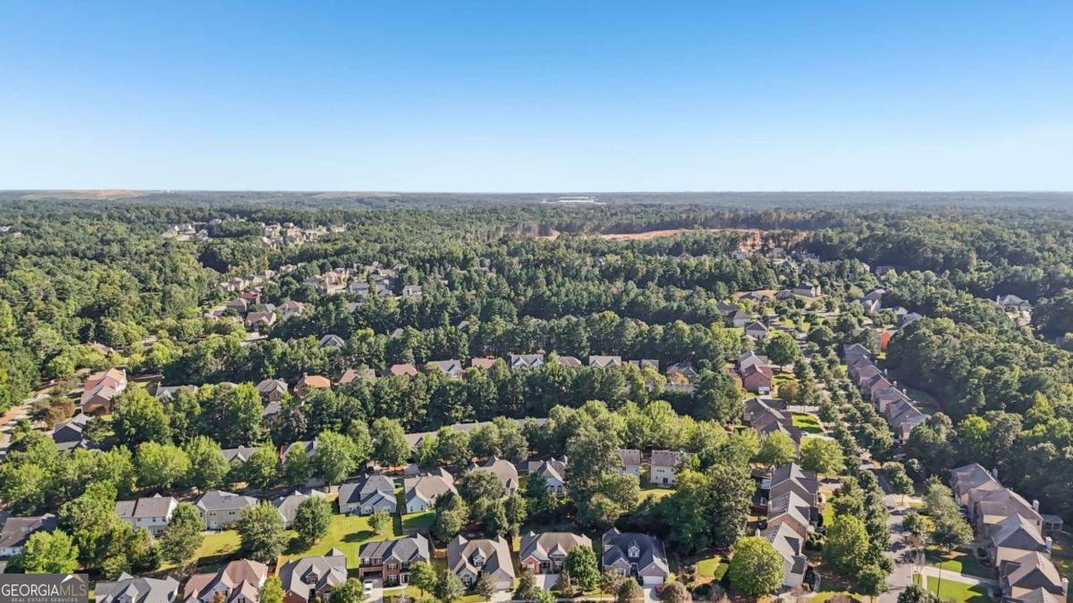 8004 Larksview Drive Fairburn - 3