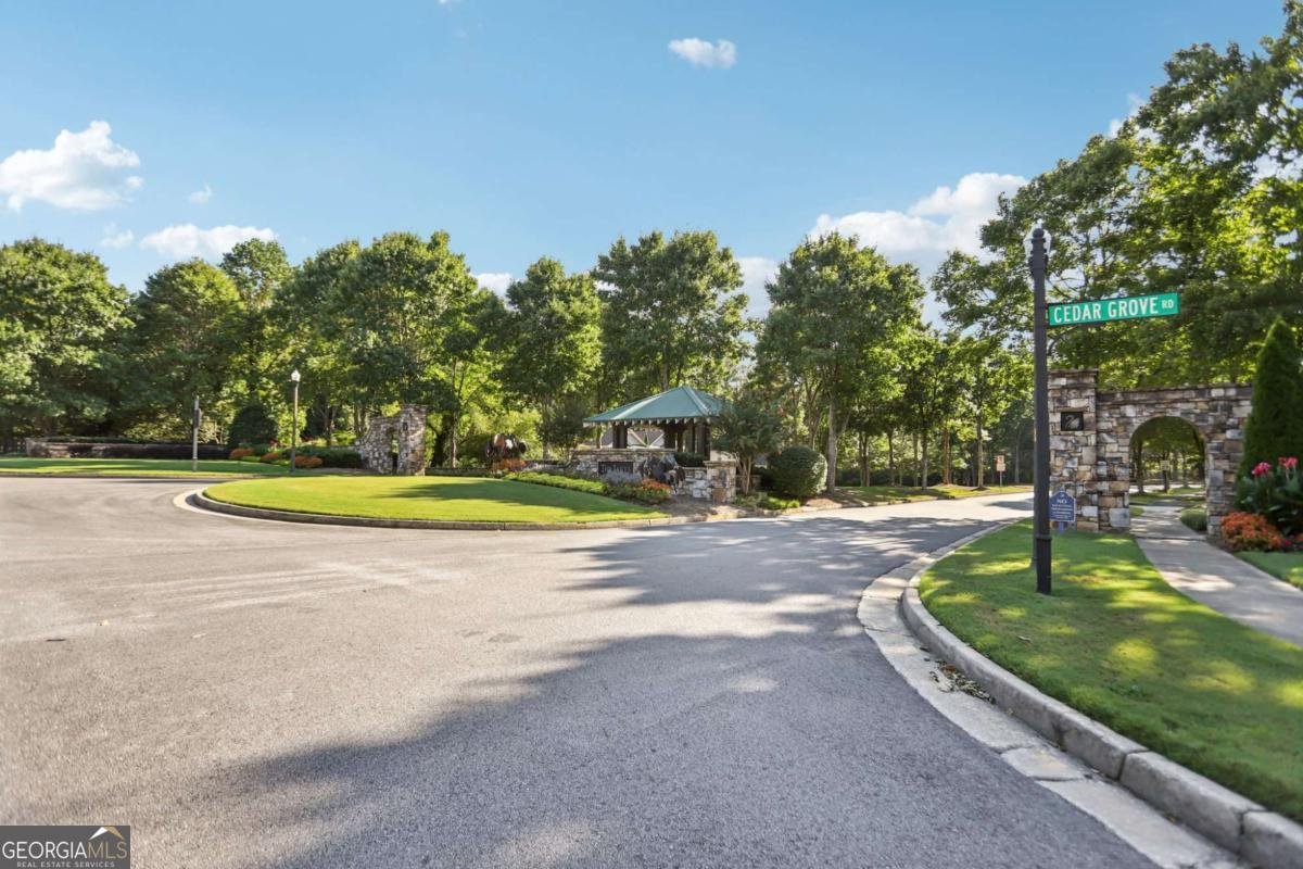 8004 Larksview Drive Fairburn - 36