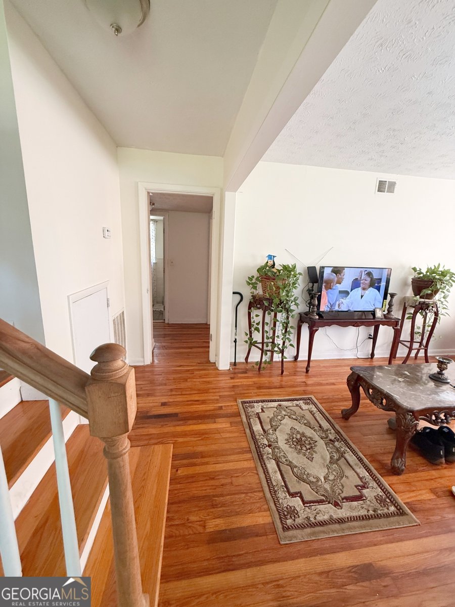 1421 South Hicks Circle Conyers - 8