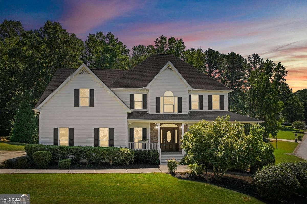305 Savannah Place Douglasville - 1